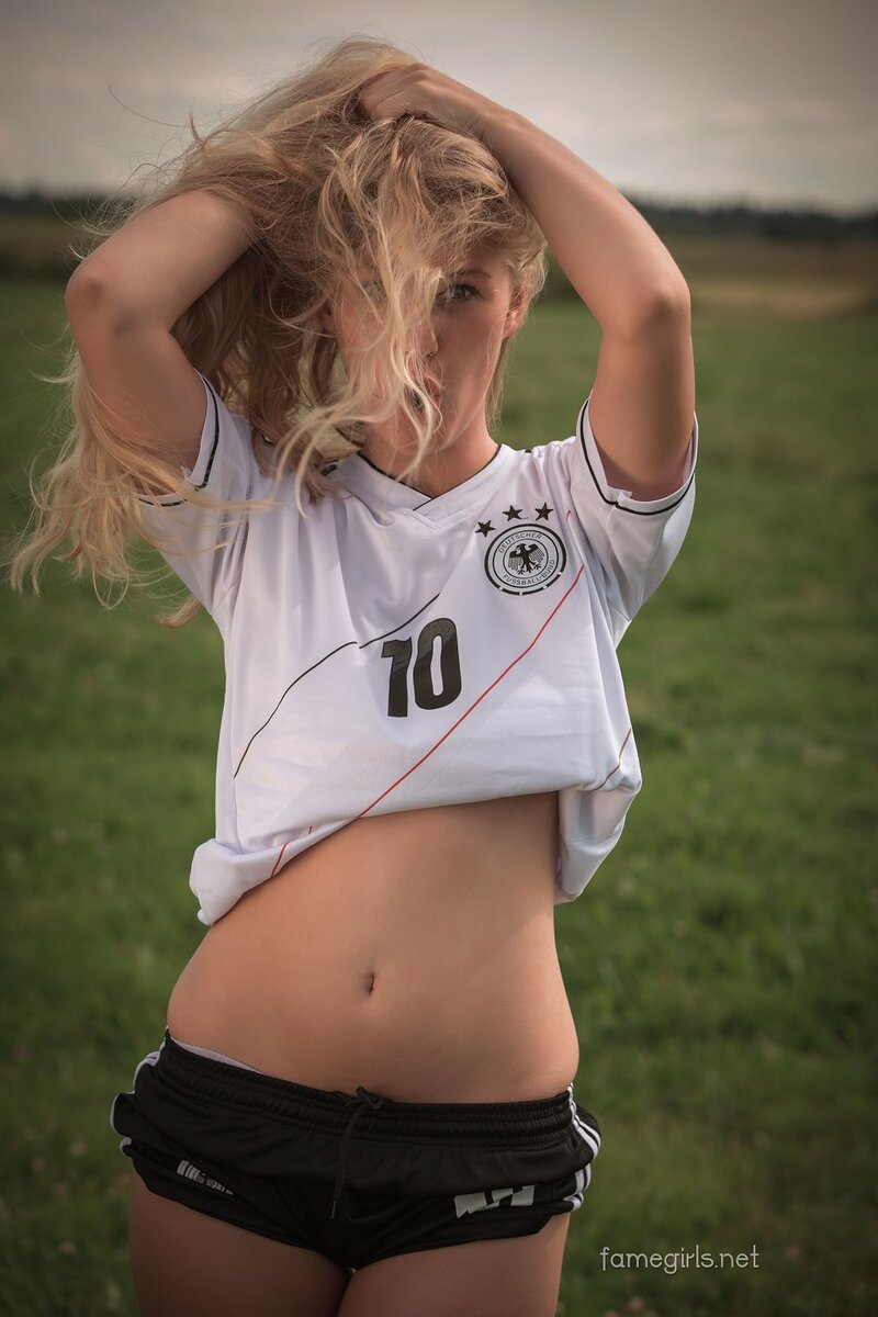 Елена, 23 года, 3 размер груди
